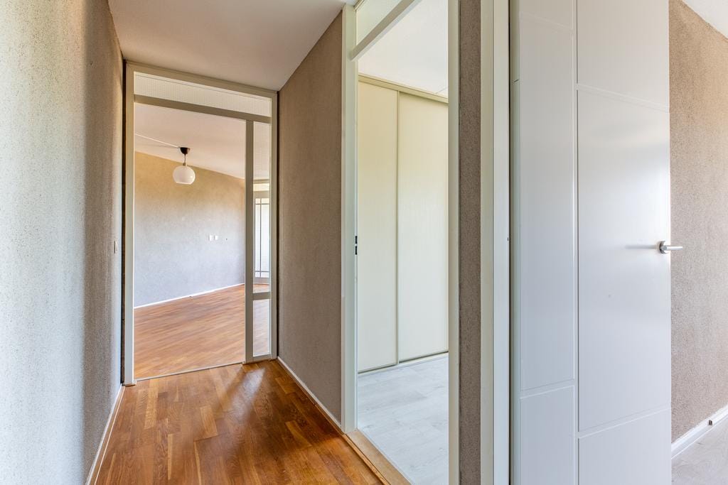 Photo 8 of Van Limburg Stirumstraat 167