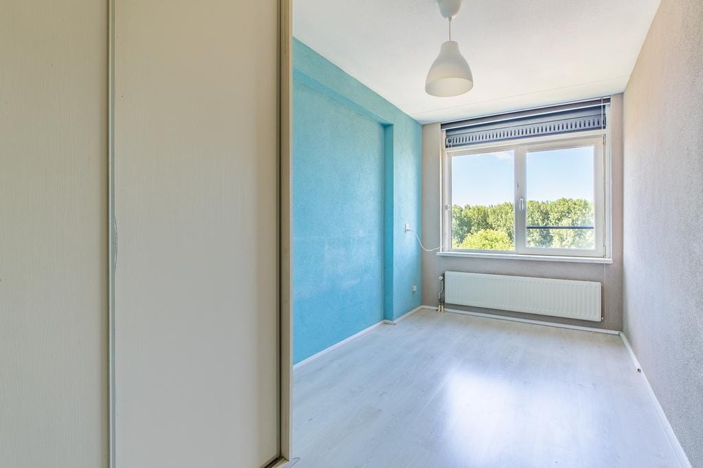 Photo 11 of Van Limburg Stirumstraat 167