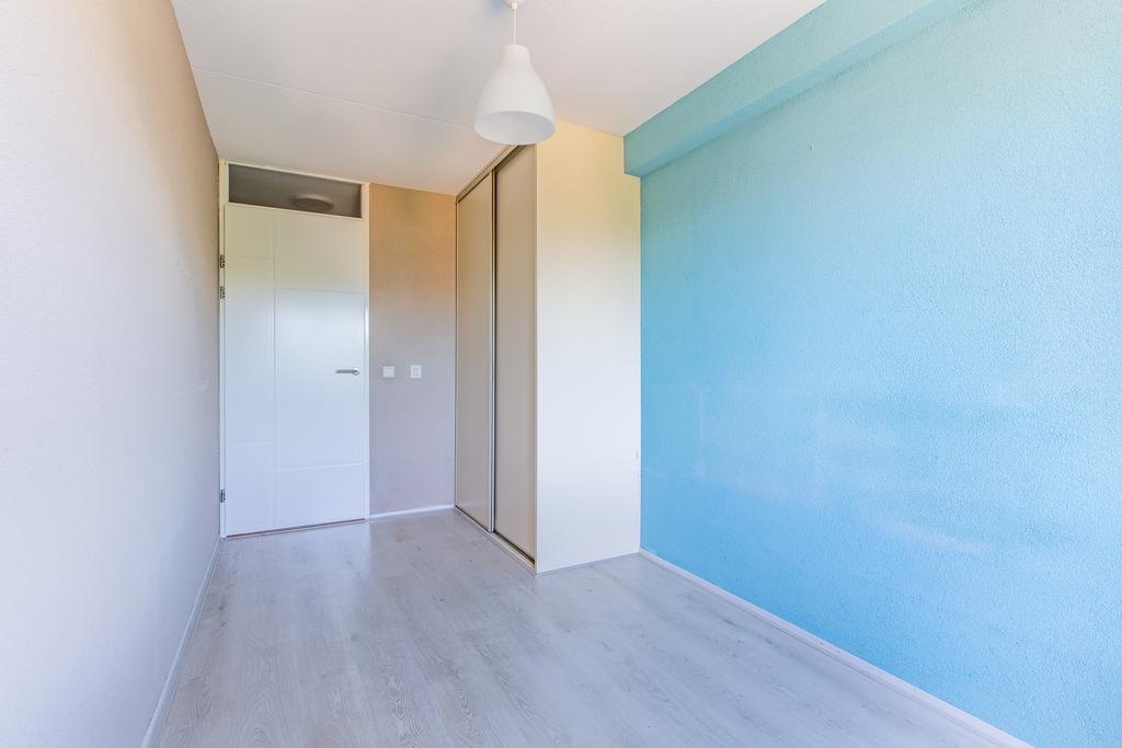 Photo 12 of Van Limburg Stirumstraat 167