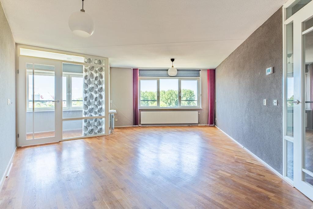 Photo 13 of Van Limburg Stirumstraat 167