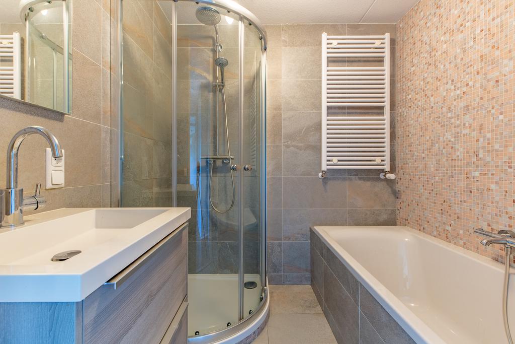 Photo 25 of Van Limburg Stirumstraat 167