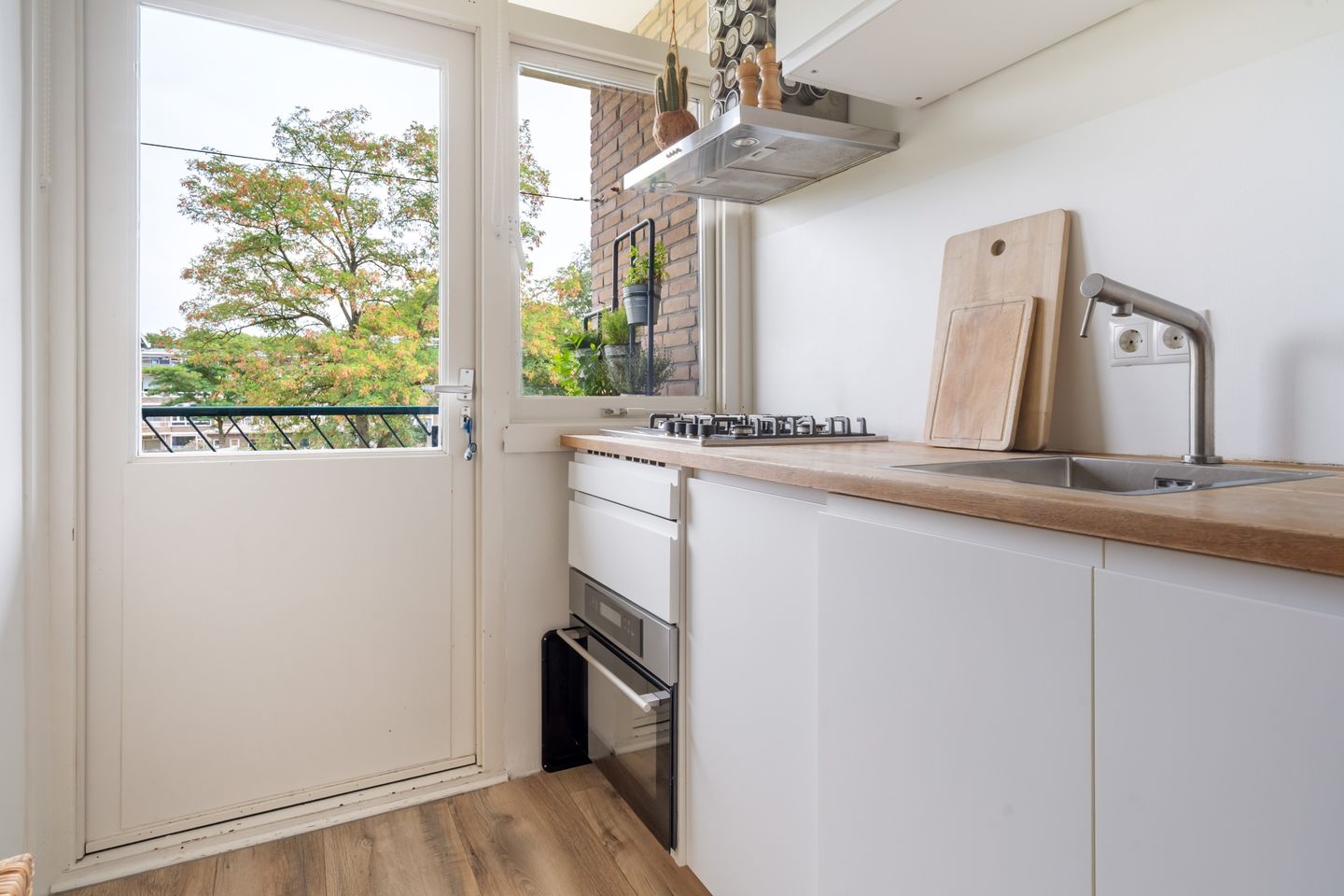 Foto 19 van Detmoldstraat 90-1