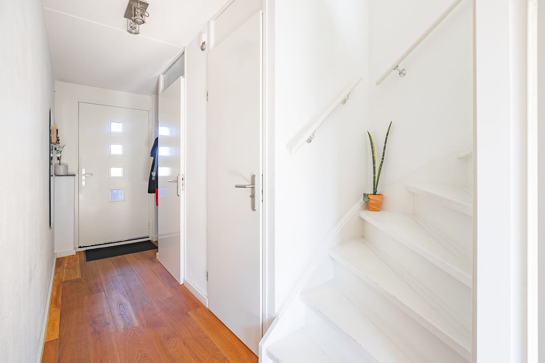 Photo 2 of Ambyerstraat Zuid 17-B02