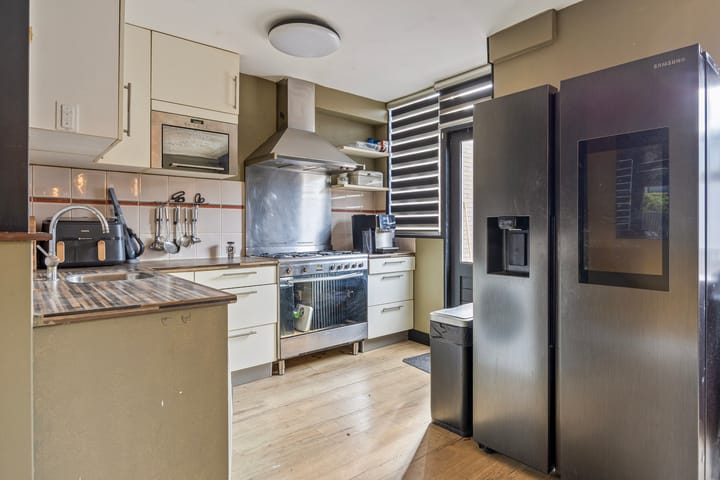 Foto 3 van Rhônedreef 35