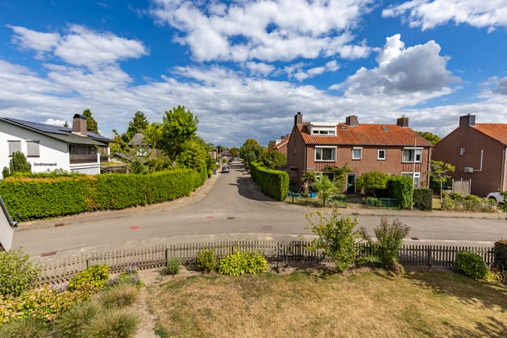 Foto 43 van van Bronkhorststraat 4