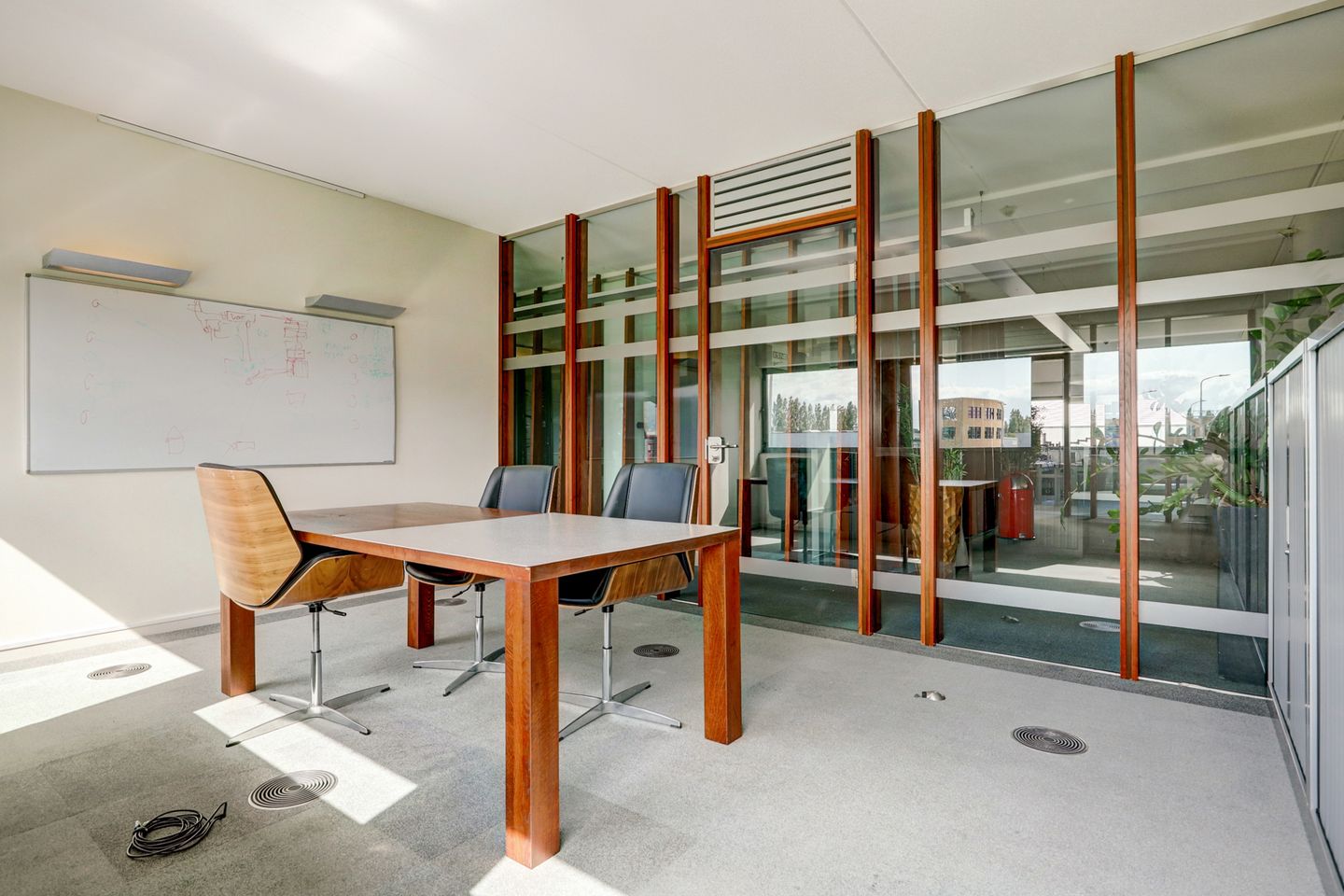 Bekijk foto 1 van New Yorkstraat 10