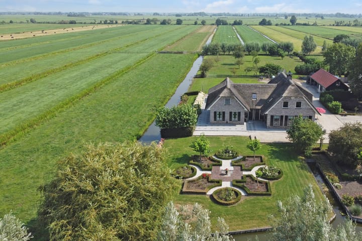 Photo 41 of Achterbroek 10-A