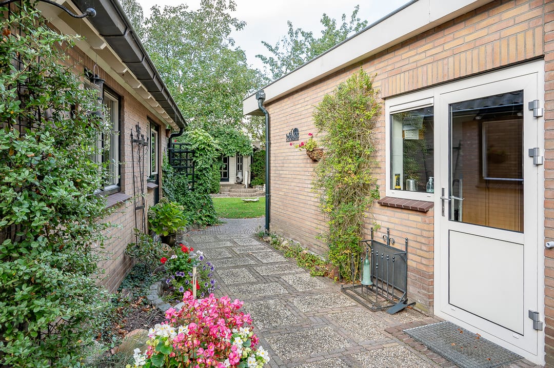 Foto 26 van Zelhemseweg 2-B