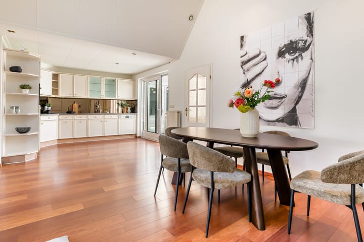 Photo 17 of Saarstraat 8