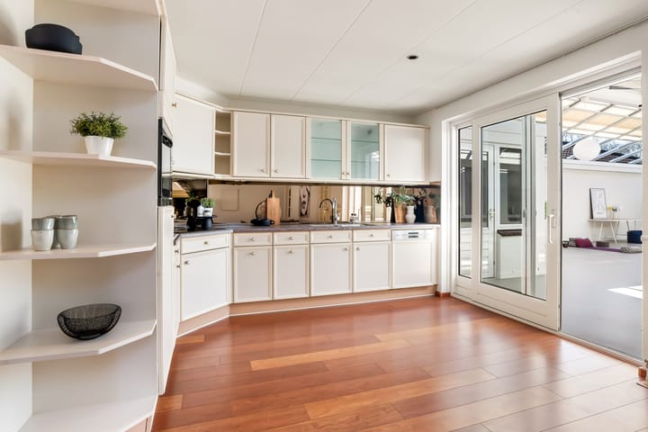 Photo 18 of Saarstraat 8