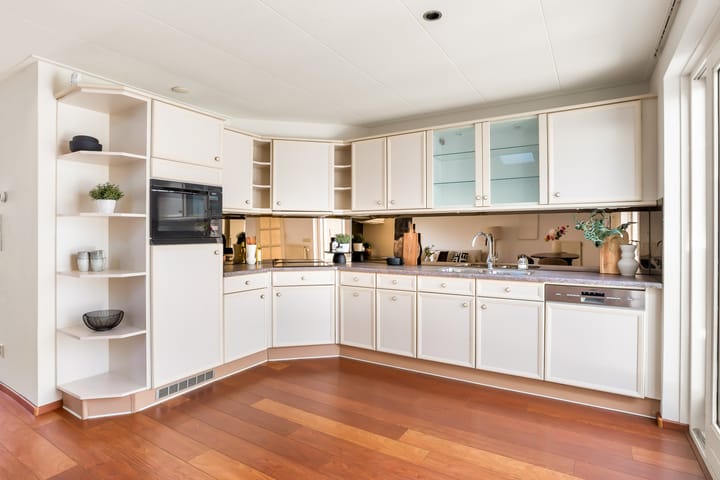 Photo 19 of Saarstraat 8