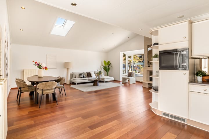 Photo 21 of Saarstraat 8