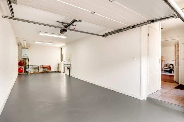 Photo 33 of Saarstraat 8