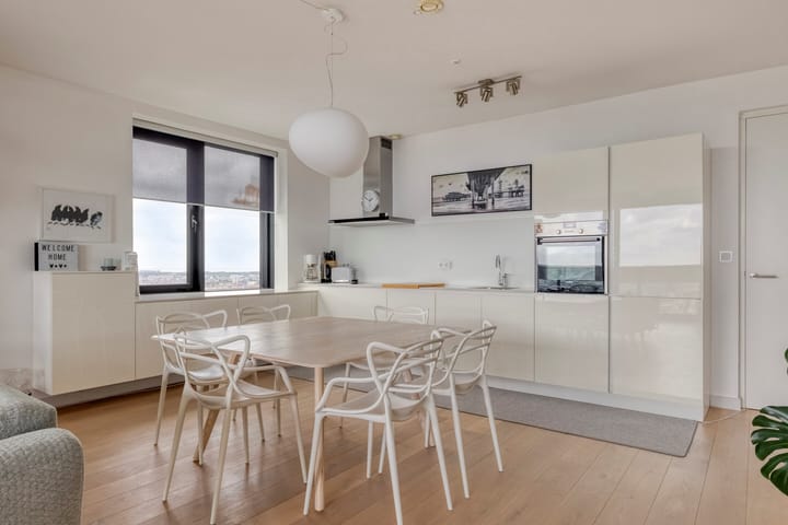 Foto 2 van Anna van Buerenplein 234