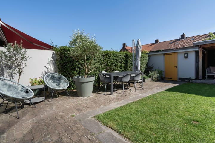 Photo 44 of Burgemeester van Hooffln 54