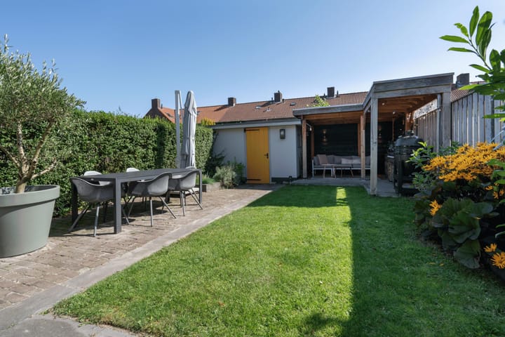 Photo 45 of Burgemeester van Hooffln 54