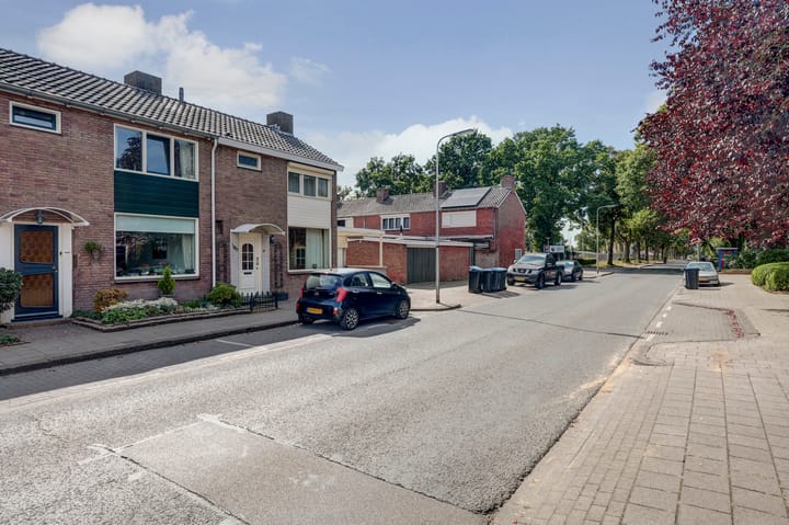 Photo 4 of J.J. van Deinselaan 180