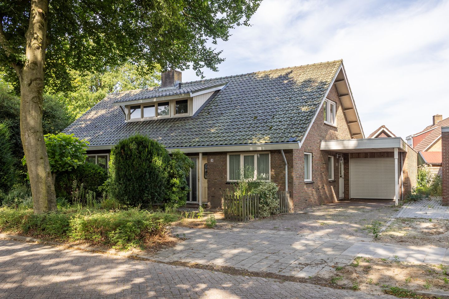 Photo 1 of Diepenheimsestraat 18