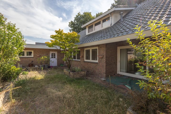 Photo 34 of Diepenheimsestraat 18