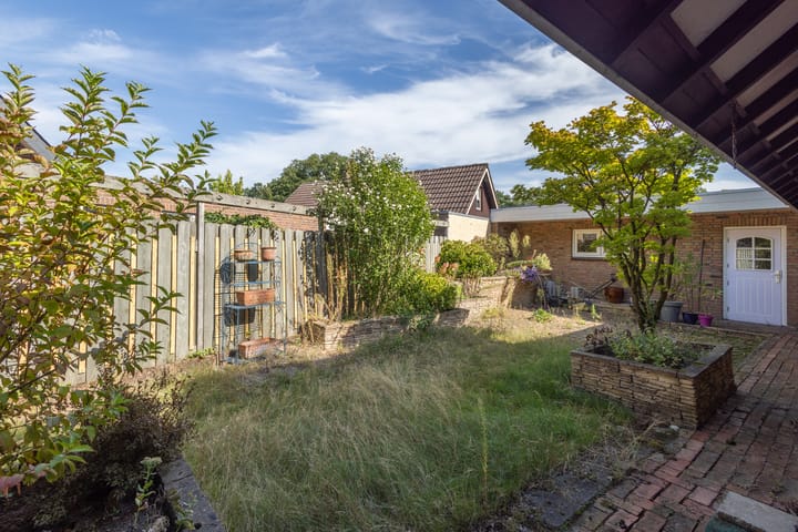 Photo 37 of Diepenheimsestraat 18