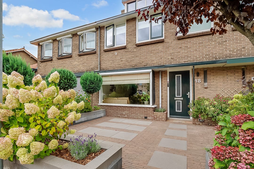 Foto 1 van Outshoornlaan 18