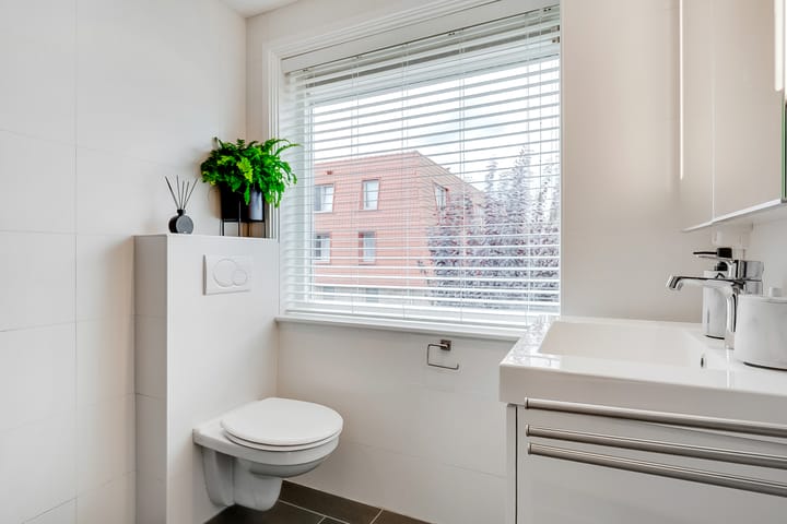 Photo 20 of Outshoornlaan 18