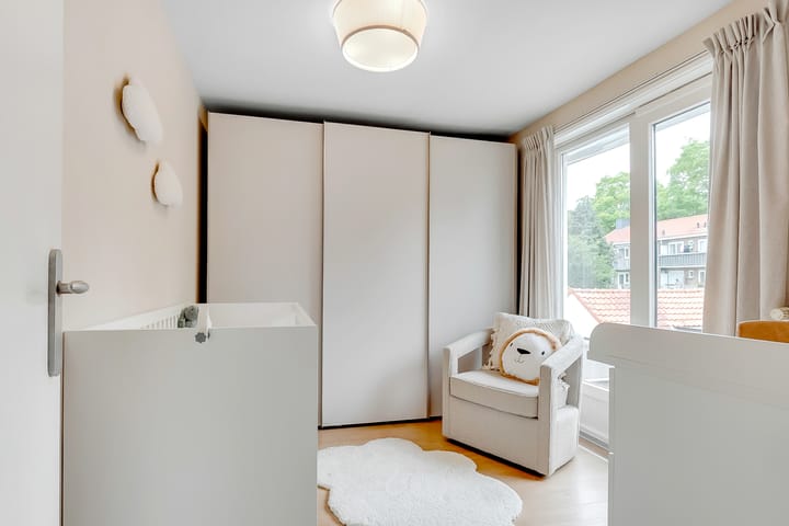 Photo 23 of Outshoornlaan 18