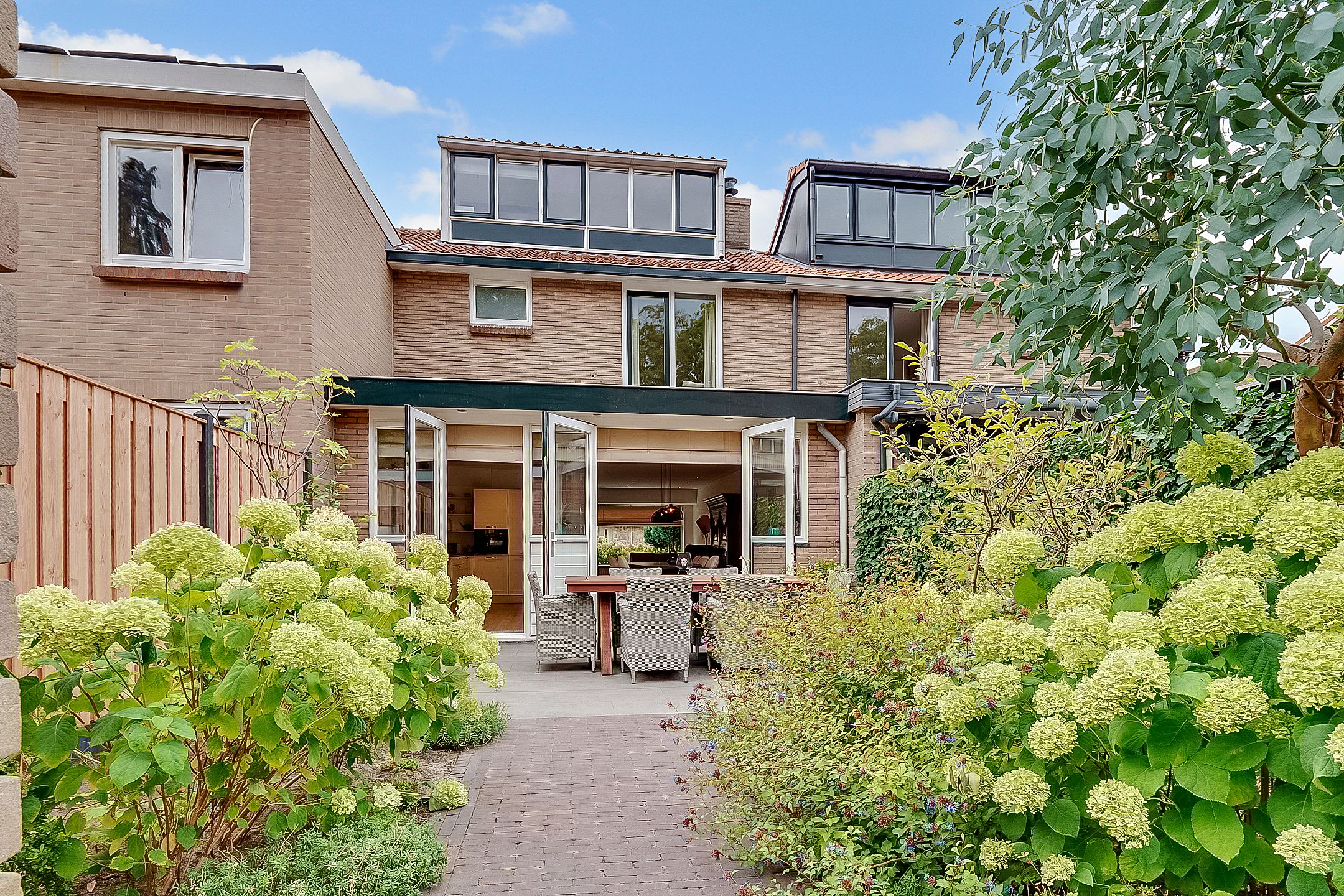 Foto 30 van Outshoornlaan 18