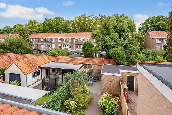 Photo 34 of Outshoornlaan 18