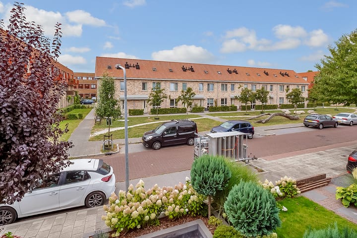 Photo 44 of Outshoornlaan 18