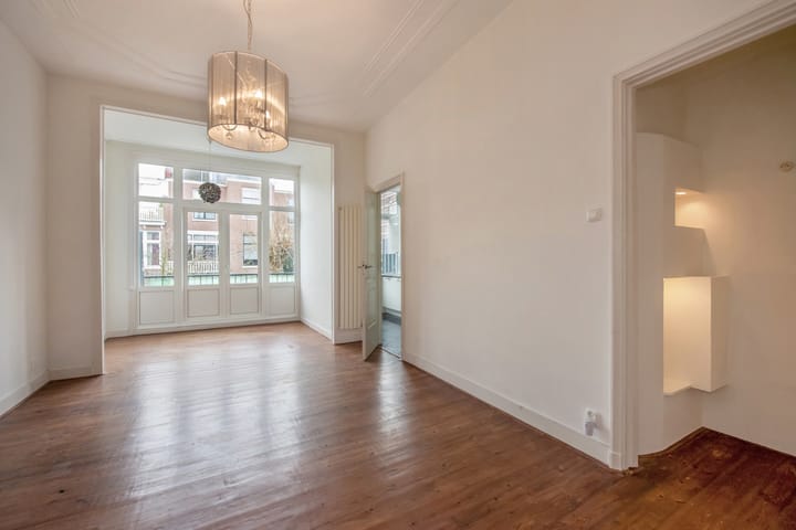 Foto 2 van Van Loostraat 4