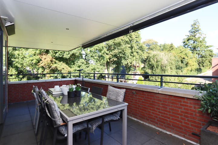 Photo 11 of Zevenheuvelenweg 10-F