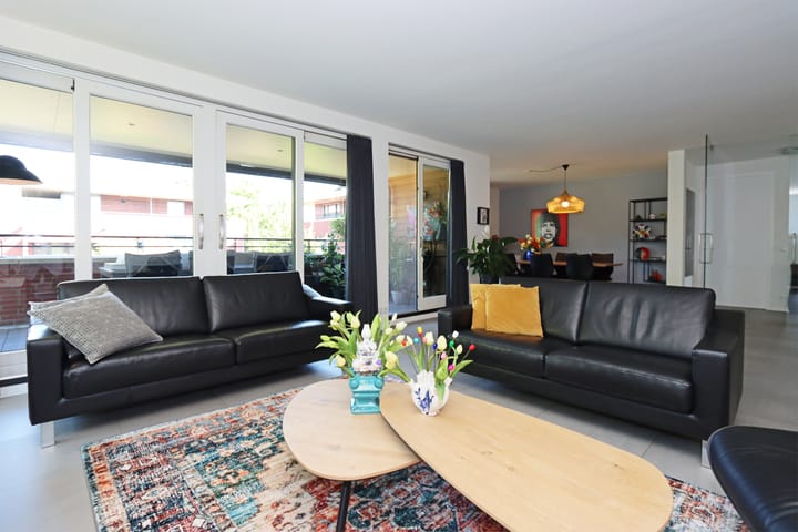 Photo 22 of Zevenheuvelenweg 10-F