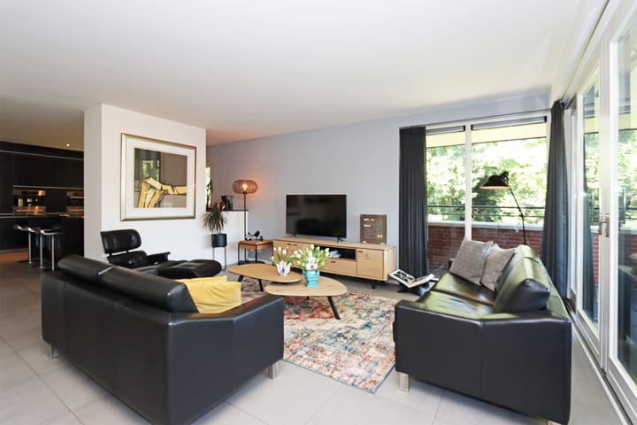 Photo 23 of Zevenheuvelenweg 10-F