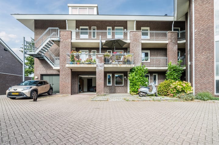 Foto 40 van van Nagell-laan 5