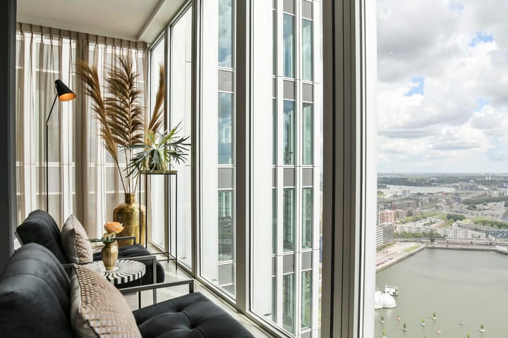 Photo 2 of Wilhelminakade 607