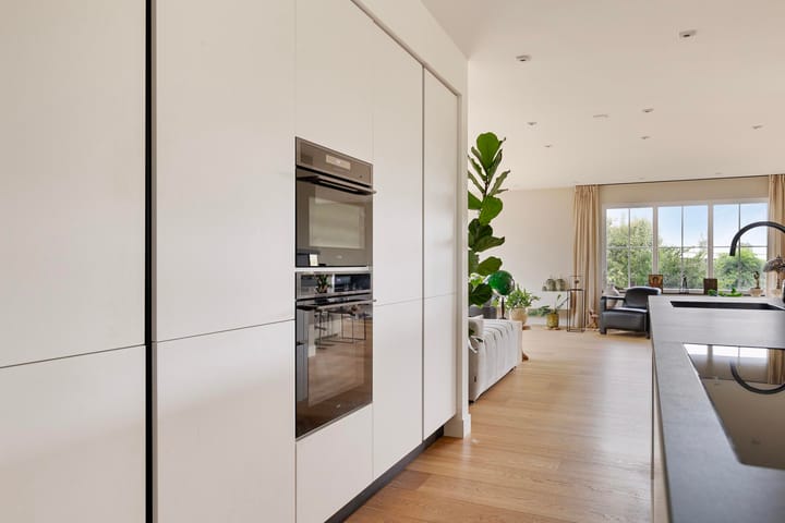 Photo 31 of Waverdijk 12