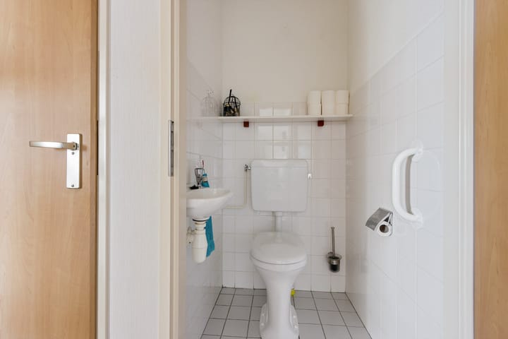 Photo 15 of Koevordermeerstraat 9