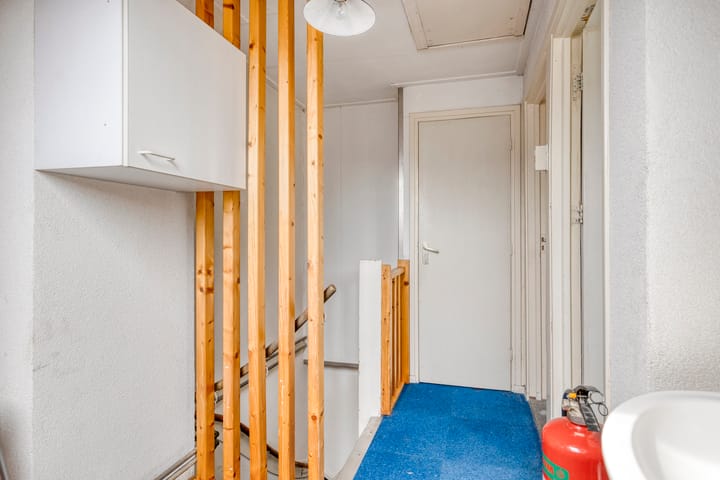 Photo 22 of Diepenbrockstraat 29