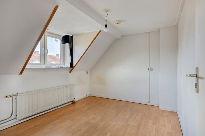 Photo 23 of Diepenbrockstraat 29