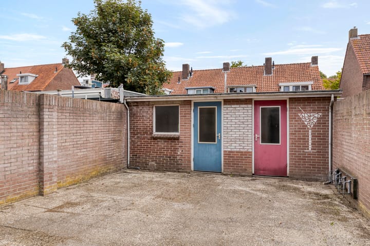 Photo 26 of Diepenbrockstraat 29