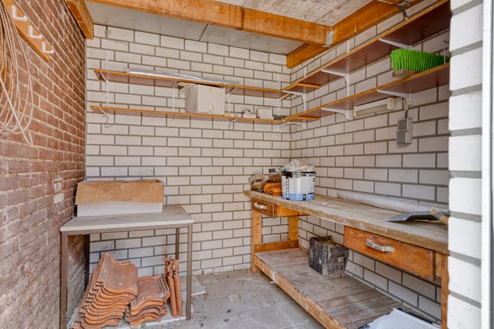 Photo 27 of Diepenbrockstraat 29