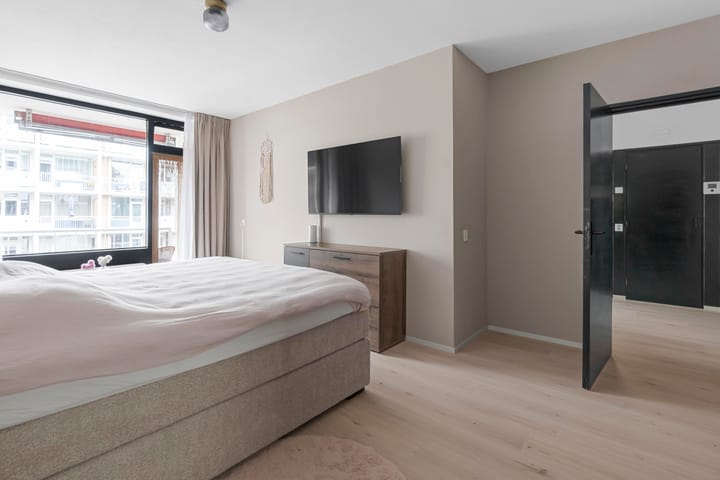 Foto 14 van Rigolettostraat 153