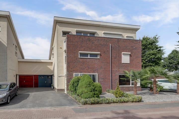 Foto 1 van Wilhelmina Sangersstraat 67