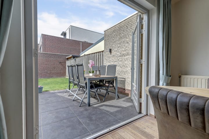 Foto 17 van Wilhelmina Sangersstraat 67