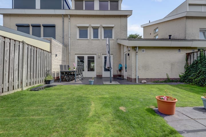 Foto 40 van Wilhelmina Sangersstraat 67