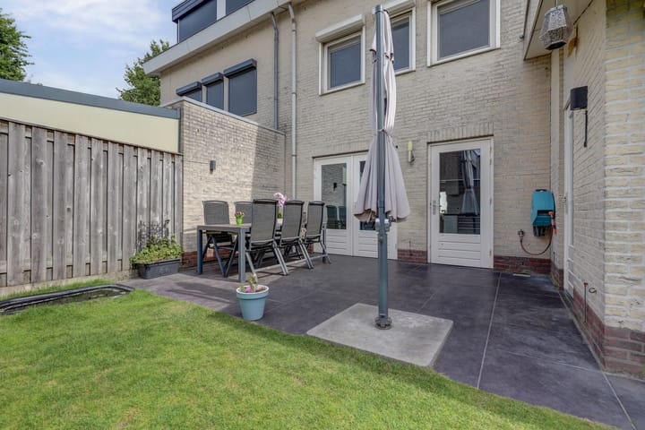 Foto 41 van Wilhelmina Sangersstraat 67