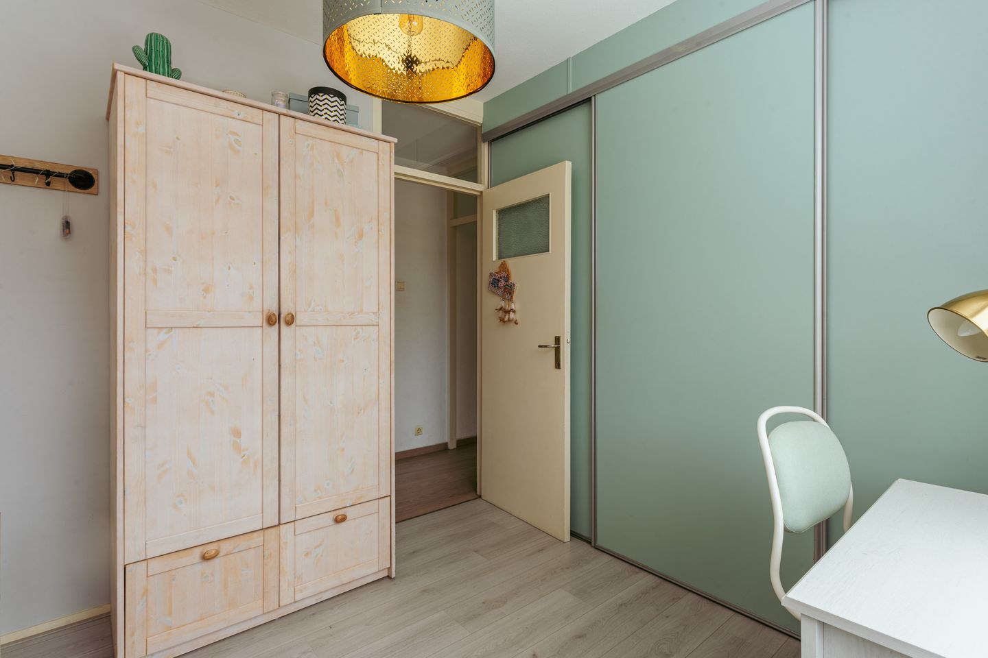 Photo 19 of Edamstraat 167