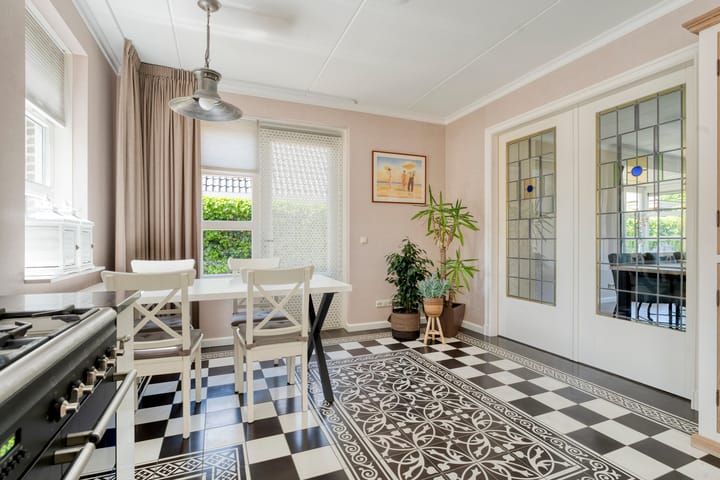 Foto 14 van De Widtstraat 15