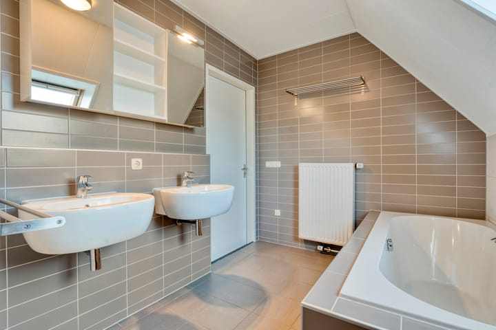 Foto 32 van De Widtstraat 15